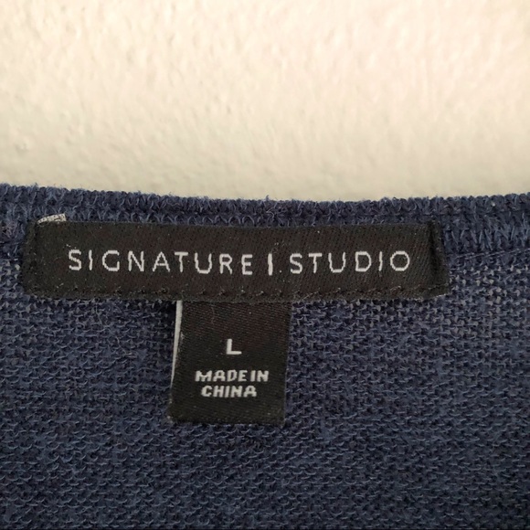 Sz L Signature 1 Studio Tunic Top - Picture 3 of 6